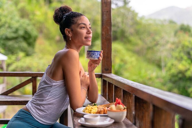 4-Hours Bike, Hike & Waterfall Tour in Blue Mountain with Lunch and Pick Up - The 2.2-mile climb through Blue Mountain forest