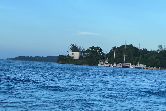4 Hours Party Boat Catamaran Cruise in Negril - Deep-sea snorkeling from the catamaran