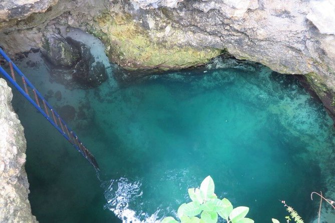4. Negril Full-Day Guided / Sunset Tours 7miles Beach Blue Hole & Ricks Café - Two hours on Seven Mile Beach