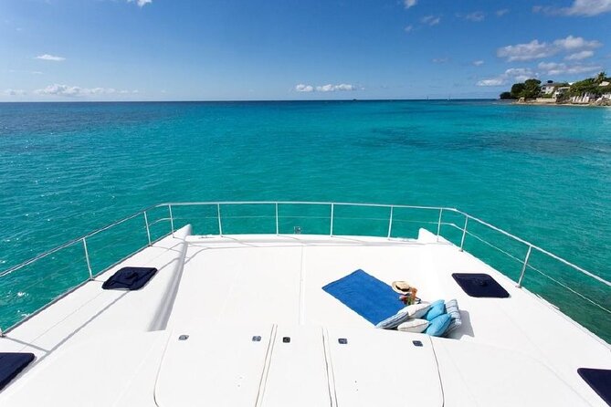 4hr Private Luxury Yacht with Snorkeling, DJ, Bar, Food - Accessibility and group fit