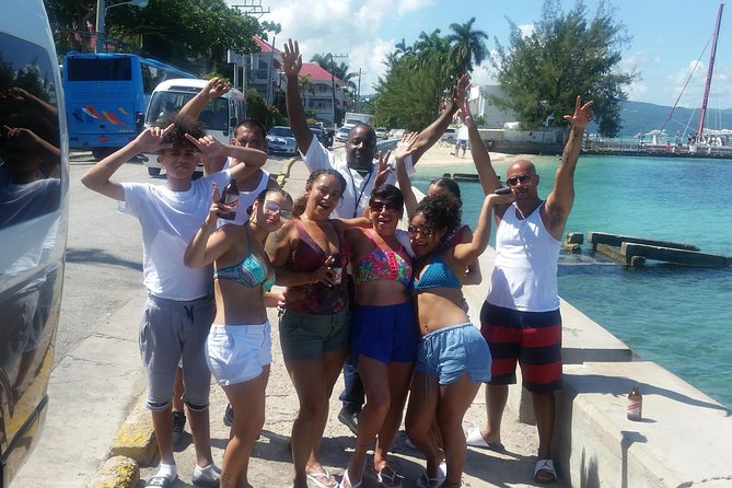 5. Montego Bay Private Highlite Sightseeing, SouvenirShoppingHalfDay Guided Tour - What the private guide and vehicle arrangement mean