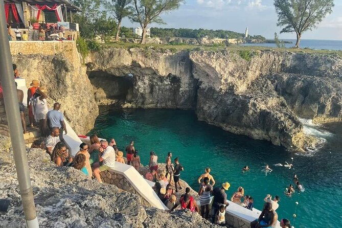 7 Mile Beach and Rick's Cafe in Negril from Montego Bay Private Tour - What the five-hour schedule means