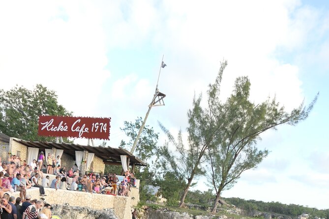 7 Mile Beach & Ricks Cafe with free Shopping experience - A private ride changes the pace