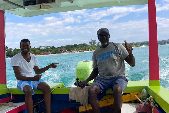 7 Miles Beach in Negril: Snorkeling, Boat Ride and Rick’s Cafe - The guides and private vehicle matter