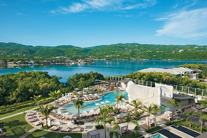 A "Private" Airport Transfer to any Resort in Montego Bay - From Sangster Airport to Your Montego Bay Resort