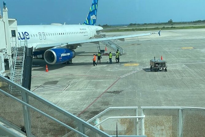 A "Private" Airport Transfer to Grand Palladium Resort - A Direct Ride to Grand Palladium in About 45 Minutes