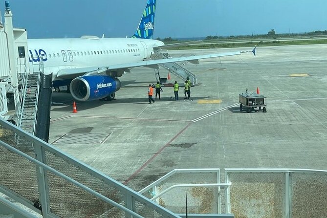A "Private" Airport Transfer to Grand Palladium Resort - Rum Punch, Beer, and the Option to Stop