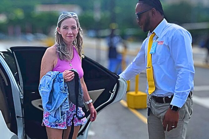 AirBnB/Hotel MBJ Airport Shuttle to all areas -one way/round trip - What shared transport really means