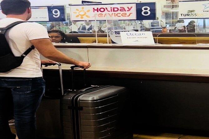 AirBnB/Hotel MBJ Airport Shuttle to all areas -one way/round trip - Location rules that can save you trouble