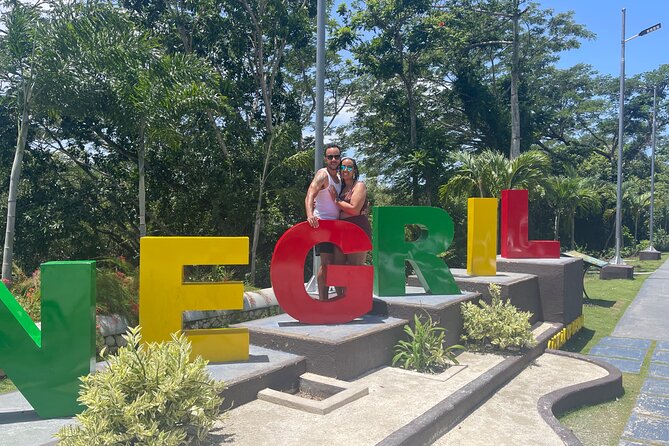 Airport Transfer To Negril - Meeting your driver at the airport or port