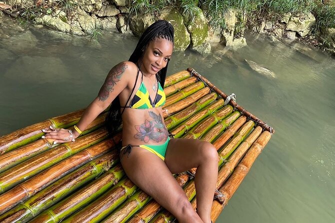 Bamboo rafting with limestone massage - The limestone foot rub and what it adds
