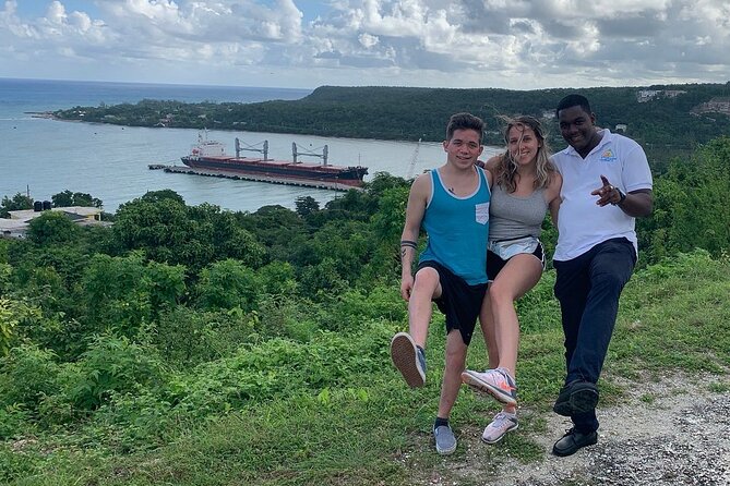 Blue Hole and Dunn's River Falls Private Tour from Montego Bay - Food stops and the taste of Jamaica