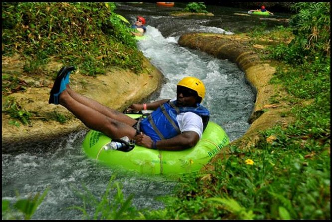 Blue Hole and River Tubing Combo from Ocho Rios - The Blue Hole: beautiful water, real footing issues