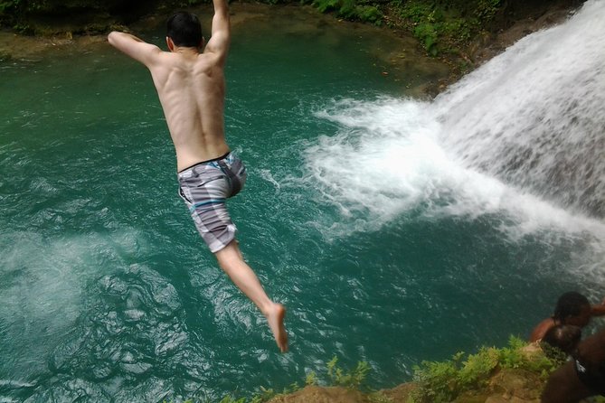 Blue Hole and River Tubing from Montego Bay - The drive from Montego Bay to the hills