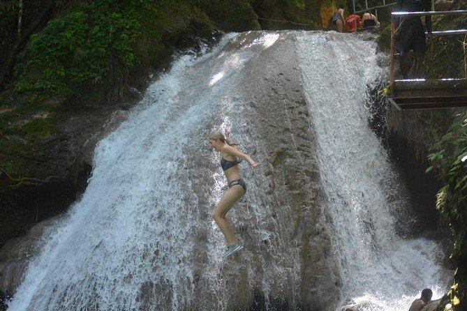 Blue Hole and Secret Falls plus Dunn's River Falls Combo Tour - What to pack for the falls