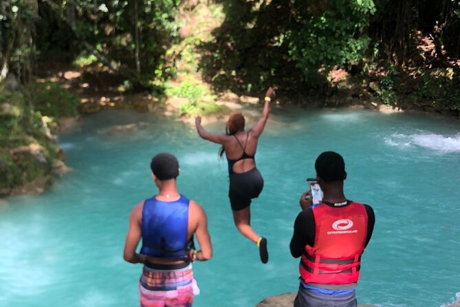 Blue Hole and Sightseeing Tour from Falmouth - What the guides add to the day