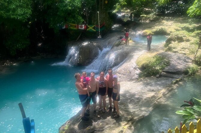 Blue Hole and Sightseeing Tour from Ocho Rios, Jamaica - Aishley Cooper and the value of a local guide