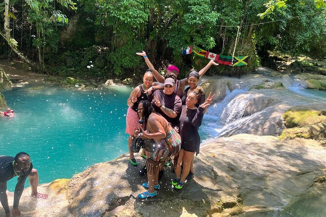 Blue Hole and Sightseeing Tour from Ocho Rios, Jamaica - The one-hour stop at Coopa Tours