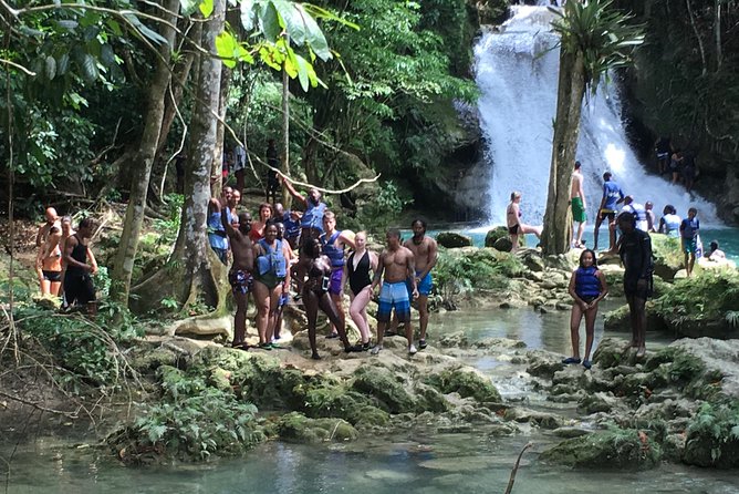 Blue Hole Jamaica Transportation Only - The ride to the Blue Hole