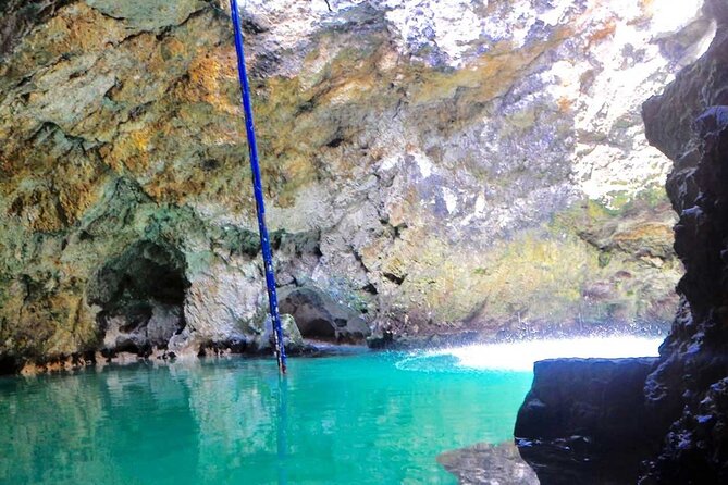Blue Hole Mineral Spring and Rick's Cafe - A spring swim before the Negril sunset