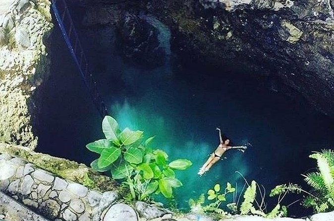 Blue Hole Mineral Spring and Rick's Cafe - Booking details worth keeping in mind