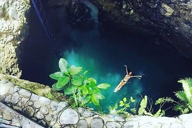 Blue Hole Mineral Spring and Ricks Cafe Private Tour - Practical planning for a smoother day