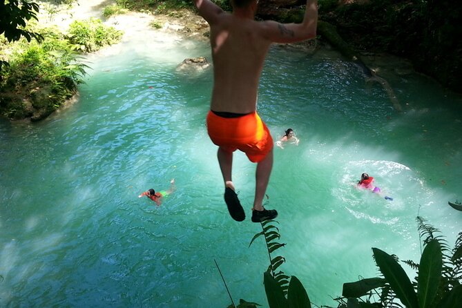 Blue Hole Ocho Rios - How the Private Group Changes the Visit