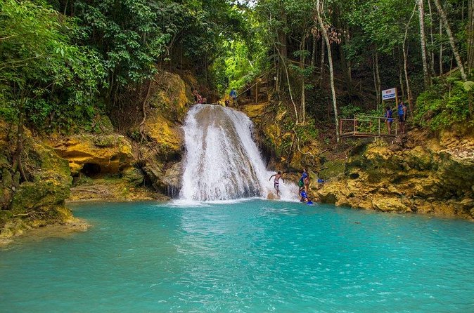 Blue Hole Ocho Rios (Island Gully Falls) - The location needs careful checking