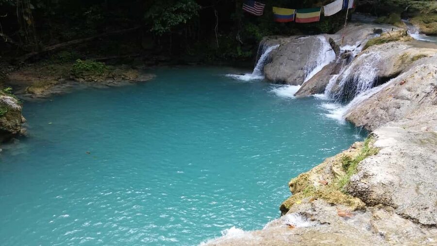 Blue Hole, Secret Falls, and Dunn's River Falls Combo Day-Tr - The drive from Montego Bay and what it adds
