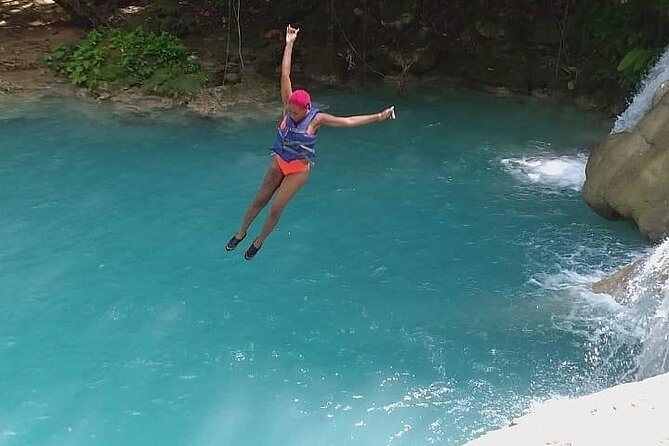Blue Hole Secret Falls Private Tour - Jerk chicken at Scotchies is an optional reward