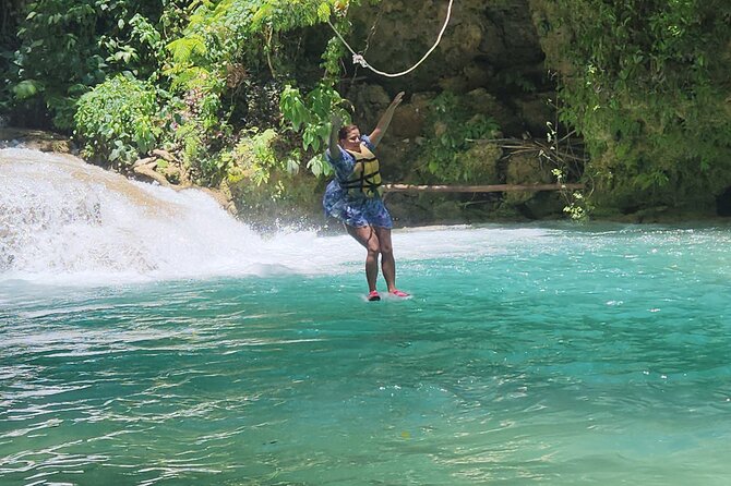 Bluehole and Bamboo Rafting from Montego Bay - The drivers shape the experience