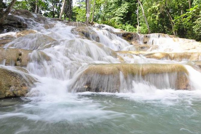 Bob Marley Nine Mile and Dunns River Combo from Ocho Rios - Why Pair Nine Mile With Dunn’s River Falls?