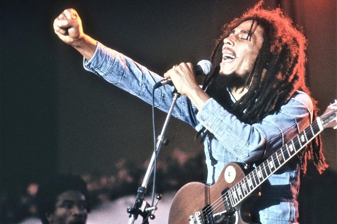Bob Marley's Nine Mile Admission and Guided Tour from Montego Bay - Why Nine Mile feels different from a city museum