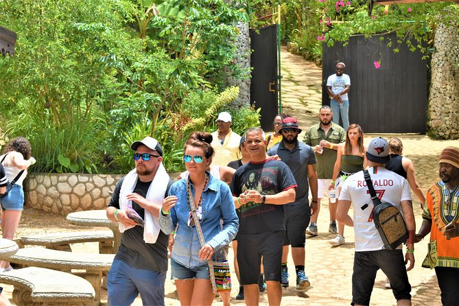 Bob Marley's Nine Mile Day-Trip w/Admission & Guided Tour from Grand Palladium - Nine Mile and the story behind the music