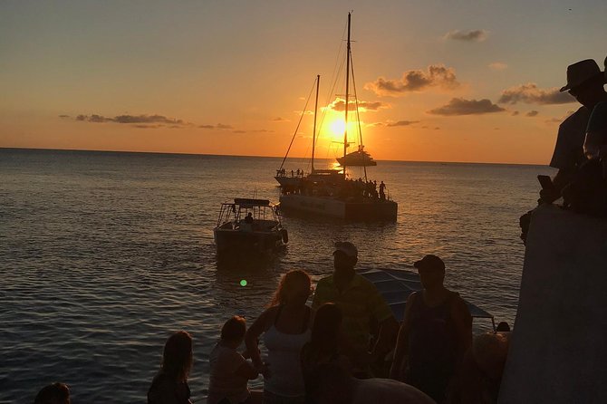 Cliff jumping and Sunsets - Why Rick’s Cafe Makes a Good Negril Evening
