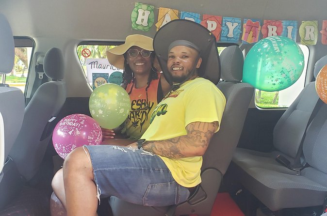 Customized MBJ Airport Transfer to Hotels in Montego Bay - A good choice for birthdays and anniversaries