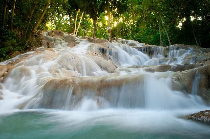 Day Trip to Dunn's River Falls from Montego Bay - The drive from Montego Bay to the falls