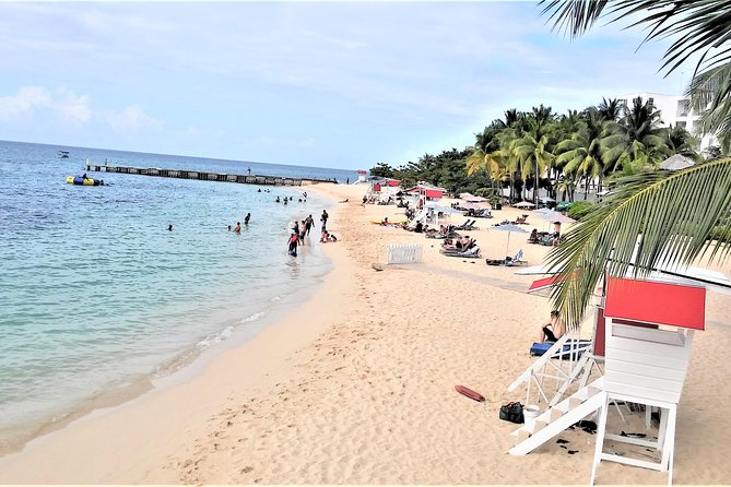 Doctor's Cave Beach, Margaritaville & Shopping from Montego Bay Hotels - Shopping along Montego Bay’s Hip Strip