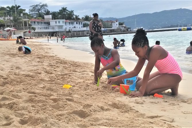 Doctor's Cave Beach, Margaritaville & Shopping from Montego Bay Hotels - Making the most of your beach time