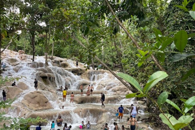 Dunn River Falls and Bamboo River Rafting in Ocho Rios Jamaica. - What the bamboo raft adds