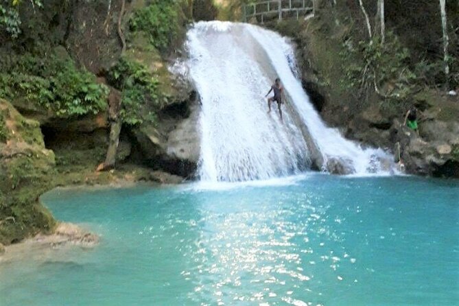 Dunn's Falls and Blue Hole Daytrip with Lunch from Montego Bay & Trelawny - Dunn’s River Falls and the 600-foot climb
