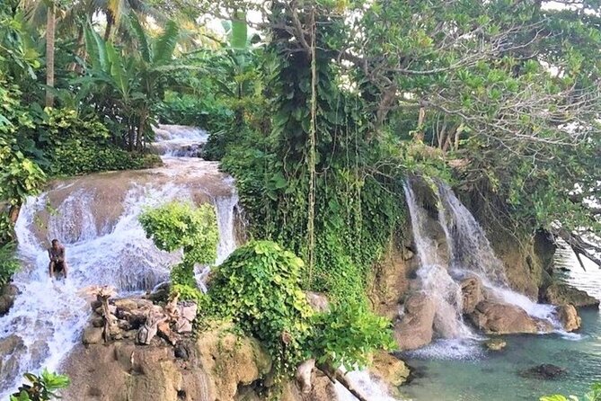 Dunn's Falls and Blue Hole Daytrip with Lunch from Montego Bay & Trelawny - Lunch is a useful break between the water stops