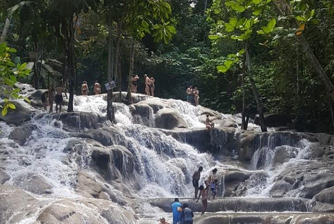 Dunn's River and Blue Hole Tour from Ocho Rios - Two Jamaican water attractions in one compact trip
