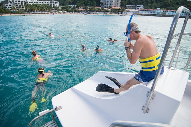 Dunn's River Catamaran Cruise From Ocho Rios - Snorkeling at the protected reef