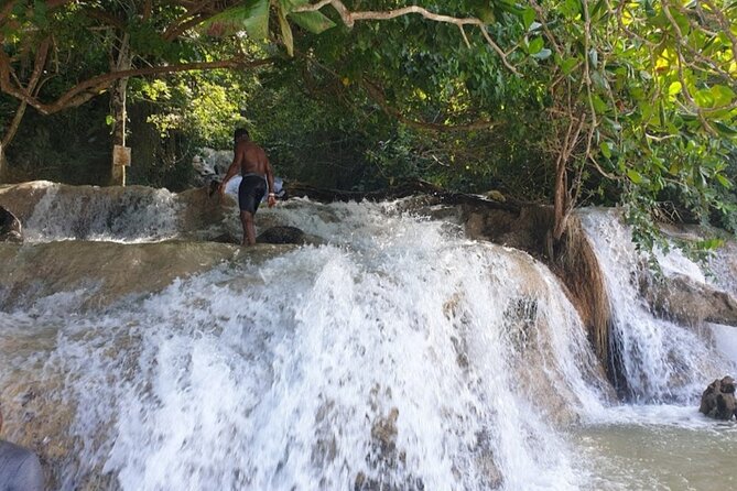 Dunn's River Fall's - A useful 10 to 15 minutes in Discovery Bay