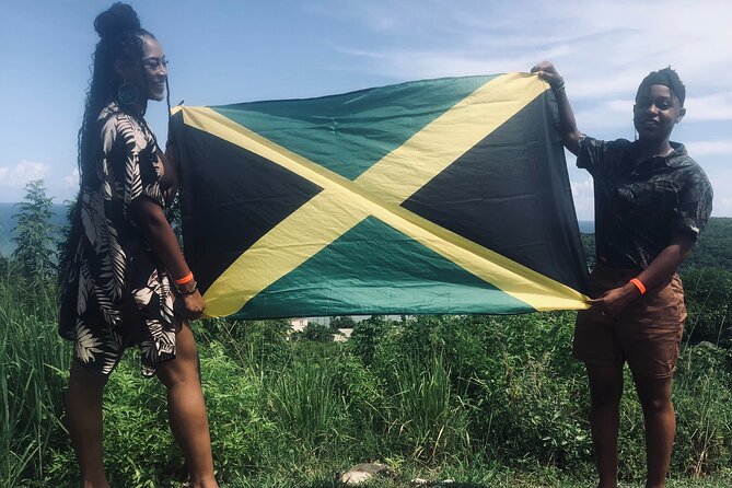 Dunn’s River Falls and Blue Hole Secret Falls Tour - Two very different Jamaican waterfall experiences