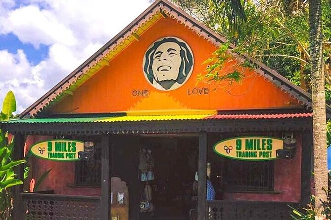 Dunn's River Falls and Bob Marley Mausoleum - Small group travel and driver service