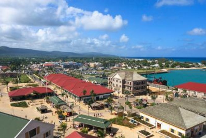Dunn's River Falls and Jamaica Sightseeing Private Tour - Columbus Park and the north coast stop