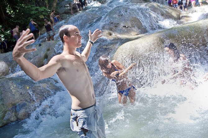 Dunn's River Falls and Ocho Rios Shopping Tour from Runaway Bay - Shopping is convenient, but keep expectations modest