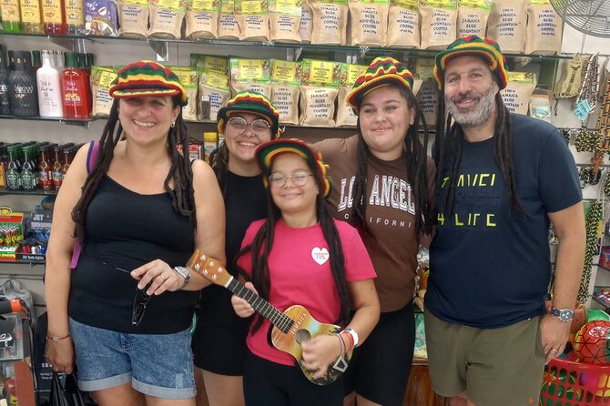 Dunn's River Falls and Ocho Rios Sightseeing with Shopping - Sightseeing and shopping in Ocho Rios